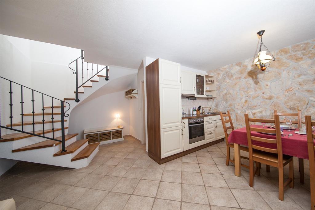 Apartments Plana, Zaostrog Exterior photo